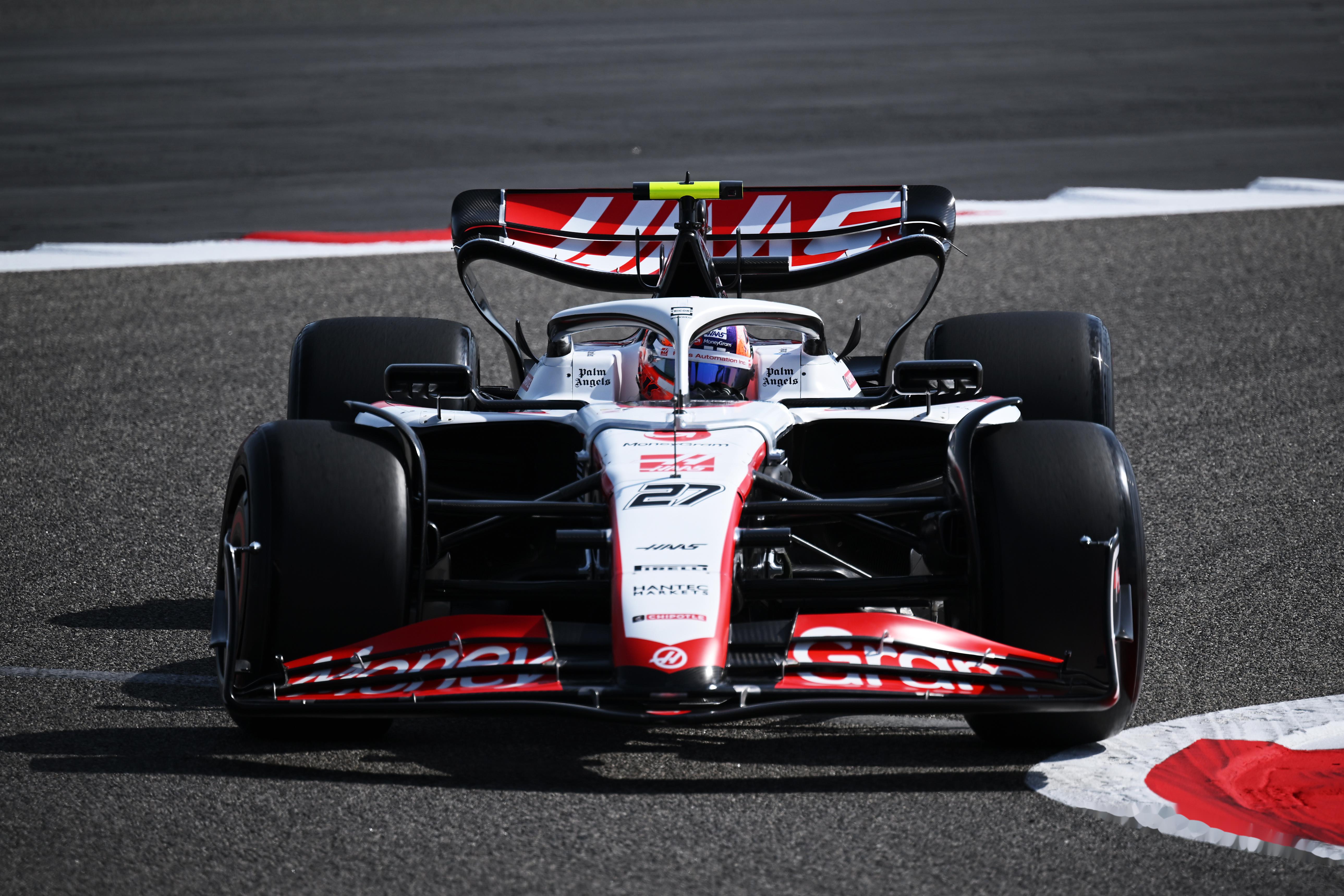 包含梅赛德斯险胜哈斯车队，皮亚斯特里刷新纪录的词条