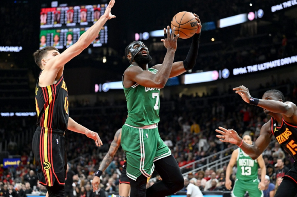 中国队鏖战英格兰队,波尔刷新纪录 中国队鏖战英格兰队,波尔刷新纪录