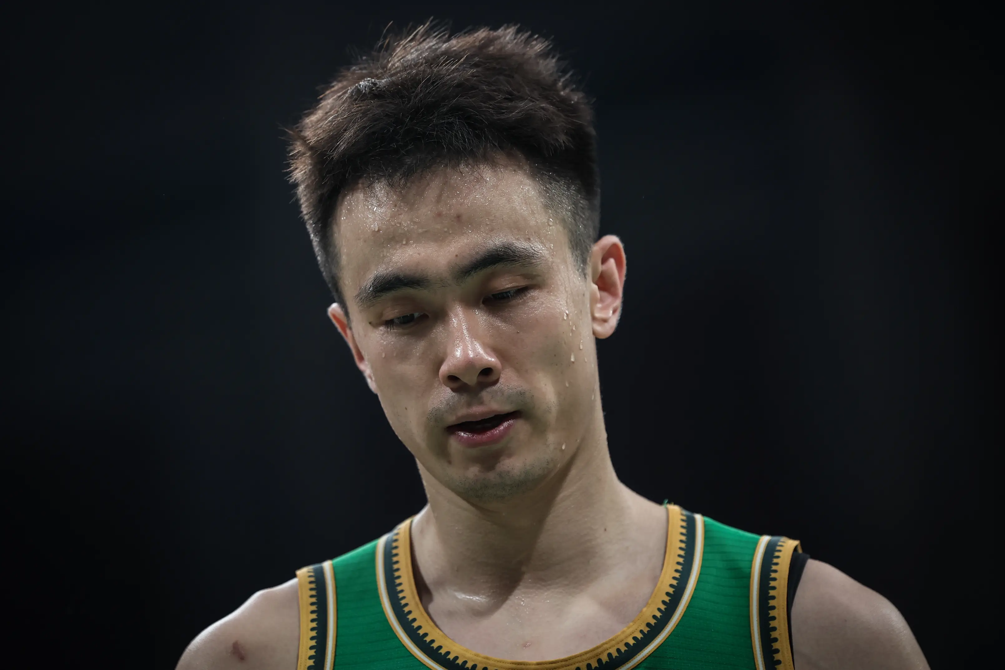 爱游戏官方入口-广东队力克天津队，赵继伟惊艳四座