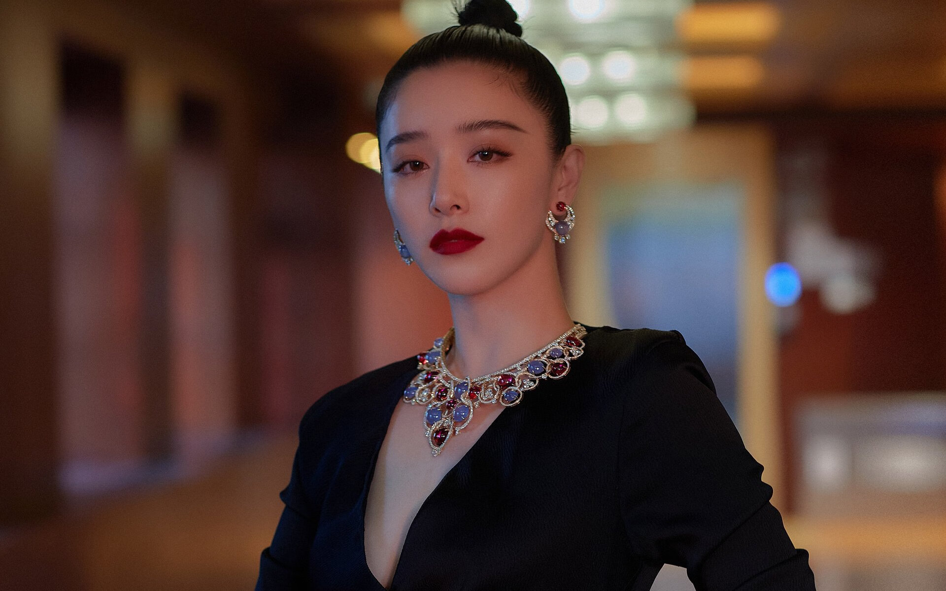 爱游戏官网-绿色赛道上的桑巴舞者，当内马尔的决绝照亮F1新赛季之夜