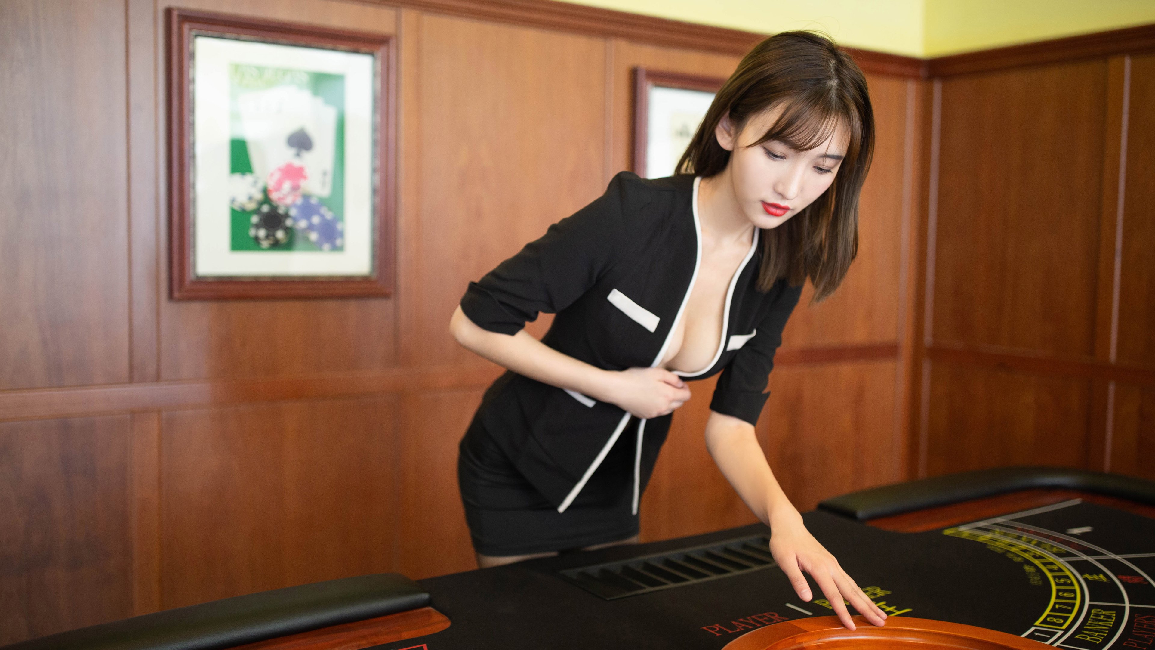 异时空决战，当字母哥撕裂马刺与鹈鹕的现实壁垒