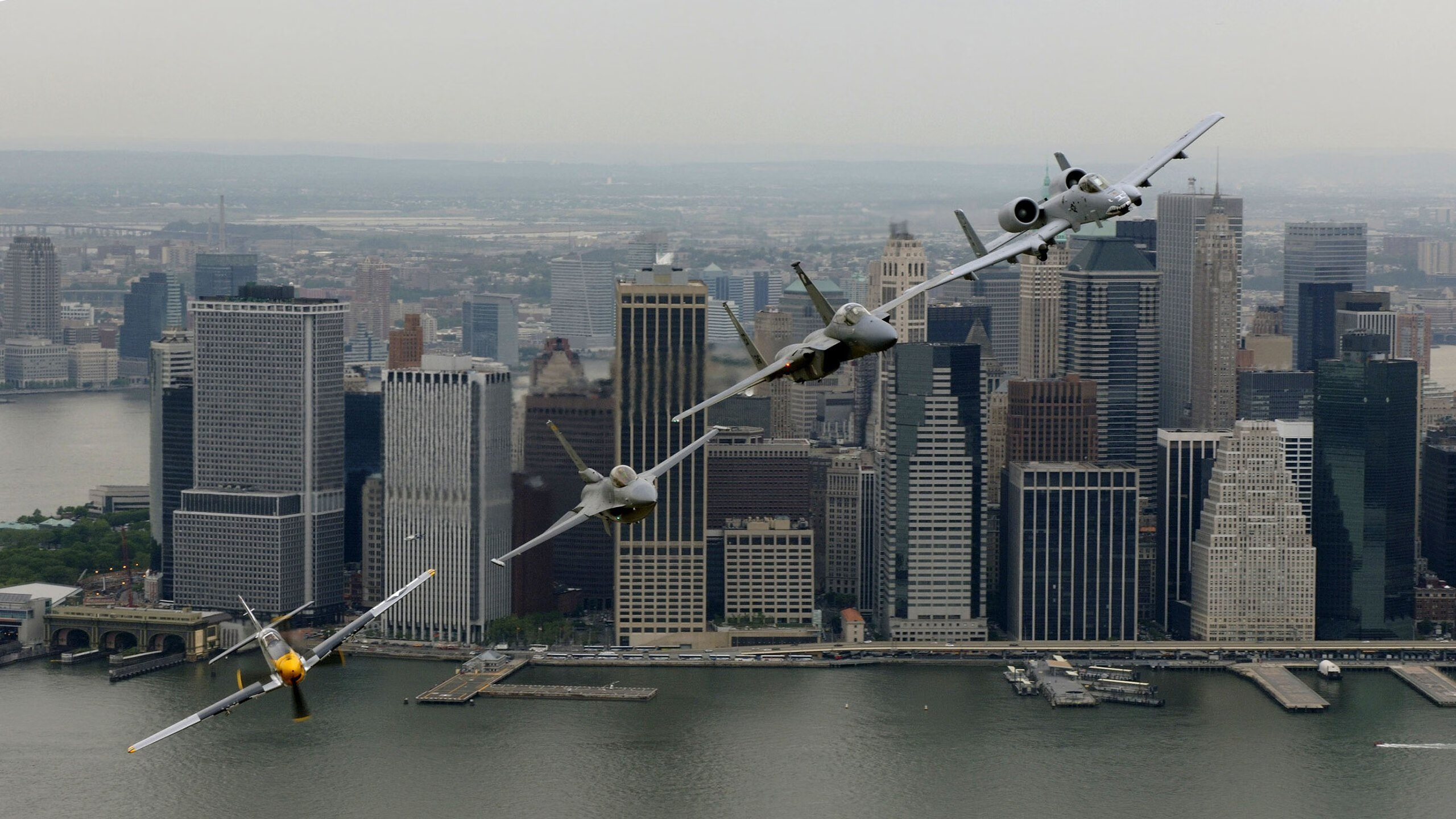 磐石之门神,范戴克以一己之力,让欧冠半决赛的悬念在哨响前终结